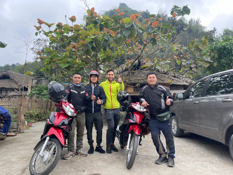 Happy Vietnam Trip Deal guests during a guided tour